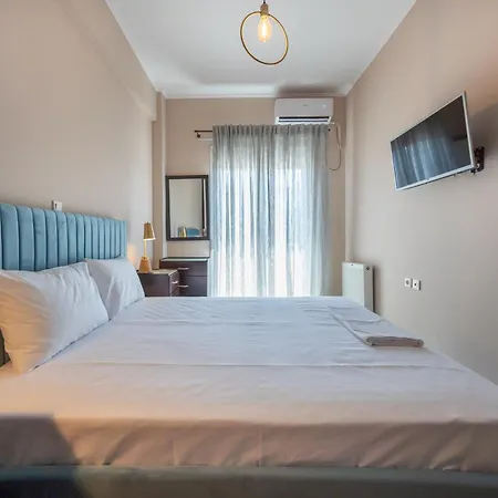 Downtown Suite, 5min To Beach