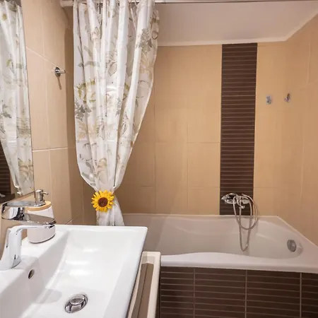 Downtown Suite, 5min To Beach Miasto Kos